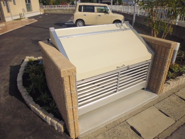 バトー一文字のその他共用部分|敷地内専用ゴミステーション