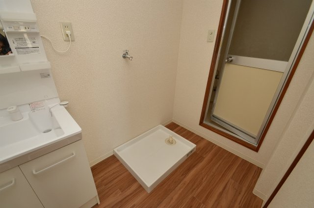 シャトレ三ヶ森IIの洗面所|※５０３号室の同タイプ写真添付（現状優先）