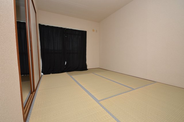 シャトレ三ヶ森IIの和室|※５０３号室の同タイプ写真添付（現状優先）