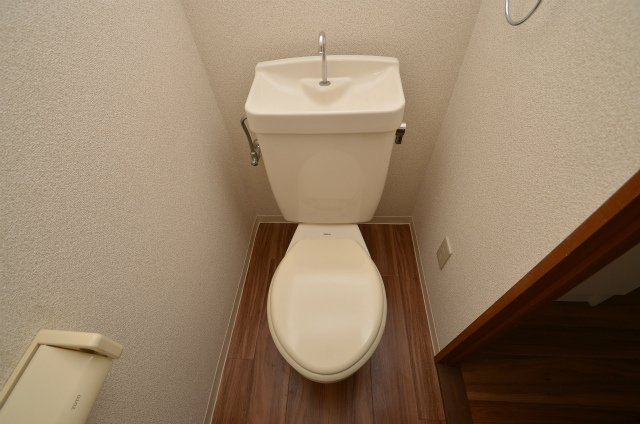 シャトレ三ヶ森IIのトイレ|※５０３号室の同タイプ写真添付（現状優先）