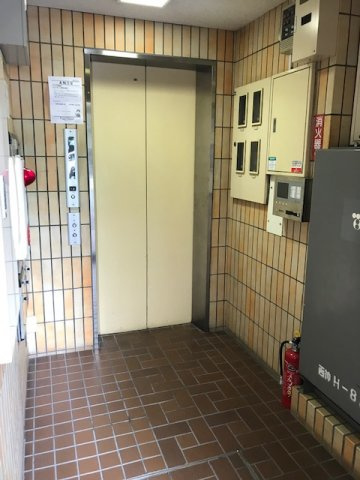 NTビルのエントランス