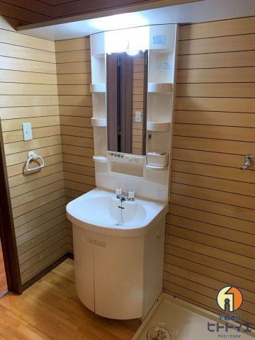 グランドシャトーKANOの独立洗面台|朝の身支度には欠かせない独立洗面化粧台