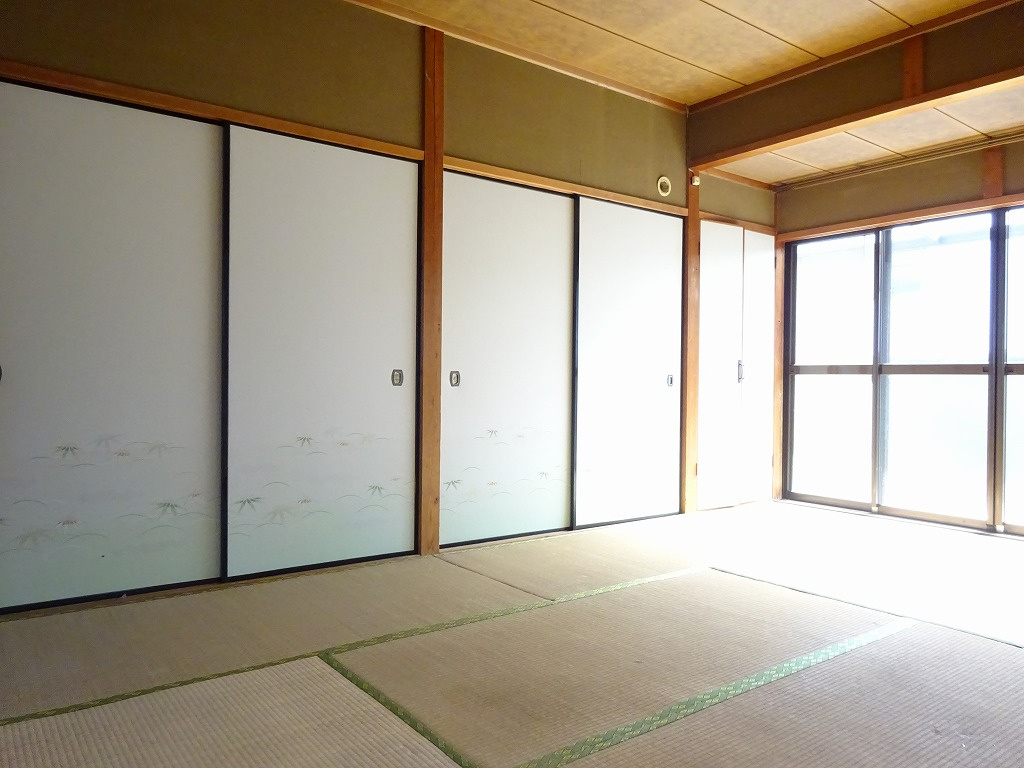 サンコーアパートA棟の和室