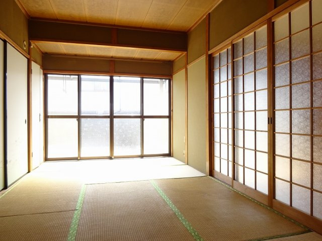 サンコーアパートA棟の和室