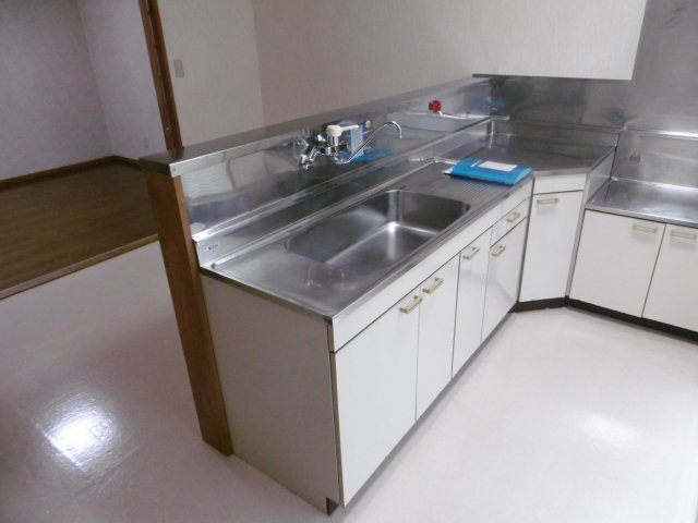 グランドゥール平清水のキッチン