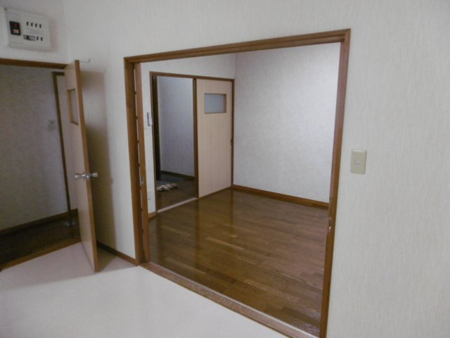 グランドゥール平清水の内装