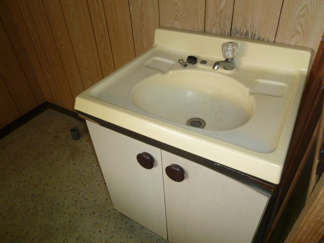 サンコーアパートB棟の独立洗面台