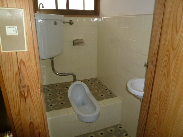 サンコーアパートB棟のトイレ