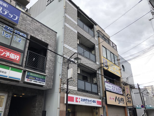 ビラ菱屋西の外観