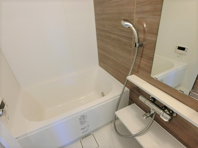 クレール立川の浴室