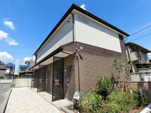 昭島市東町４丁目のアパートの外観