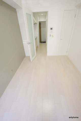 ルーチェ南森町　仲介手数料無料の洋室