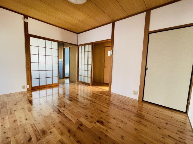 稲毛アパートの内装