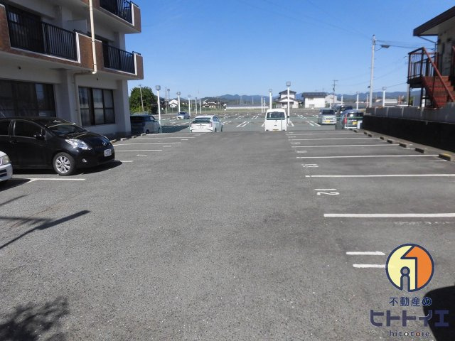 ラブラドールの駐車場|駐車場に車を止められます