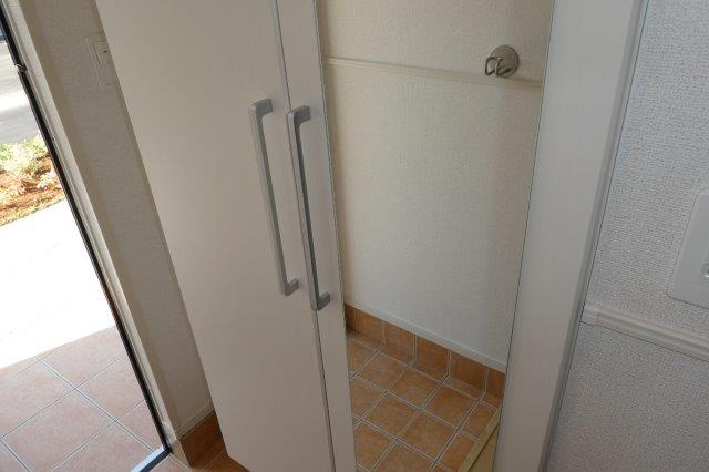 ダイヤモンド・ノアＡの玄関|シューズボックス
