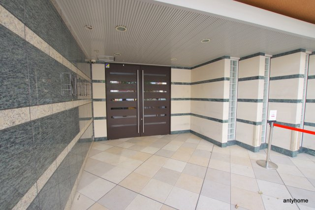 スペチアーレのエントランス