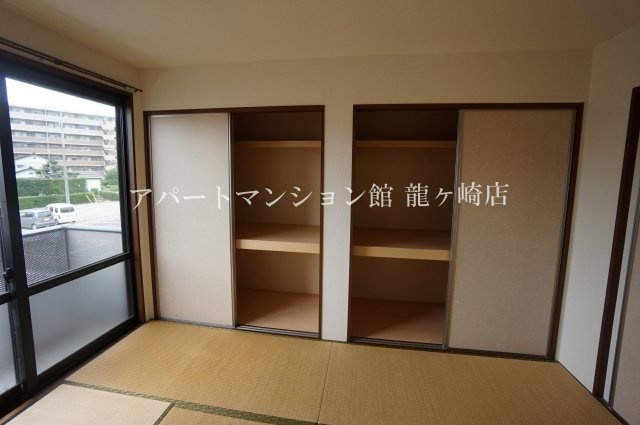 エクセルパレス佐貫Ａ棟の収納