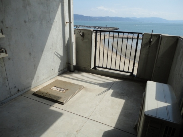 シーサイドパストラル林崎Ⅱのバルコニー|広いバルコニー