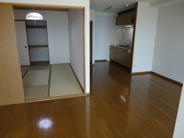 シーサイドパストラル林崎Ⅱの居間・リビング|広～いリビング