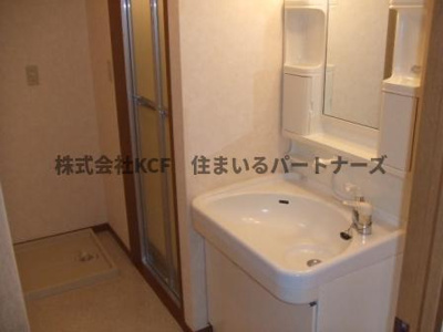 【洗面所】 | EKビル | ゆったりとスペースのある洗面所