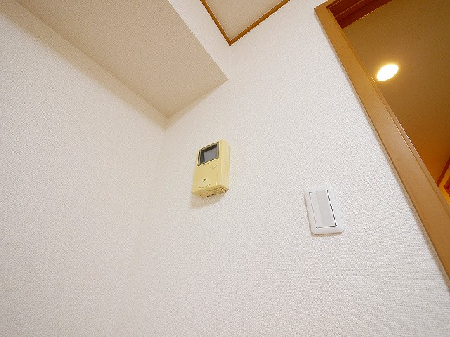 アムール　パティオのセキュリティ|モニター付きインターホンです。