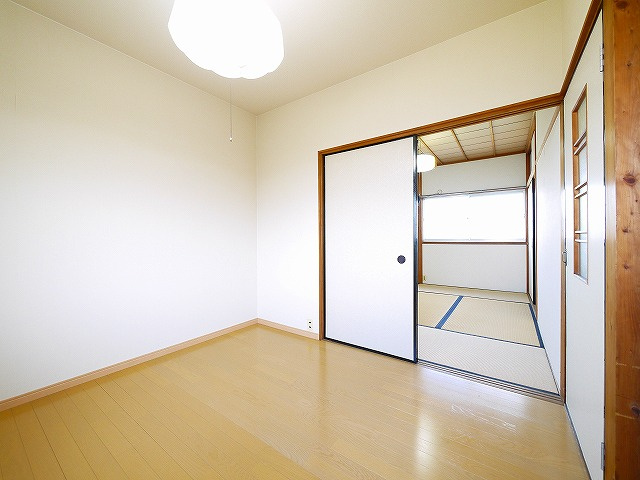 吹角借家の洋室|ゆったりした洋室です