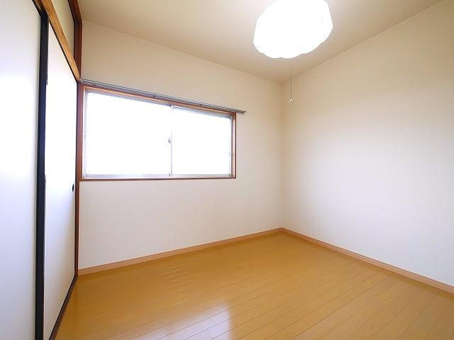 吹角借家の洋室|きれいな洋室です