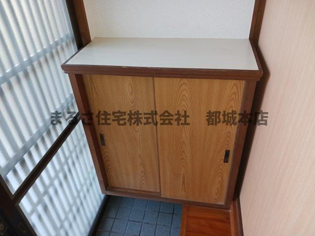 加治屋貸家の収納