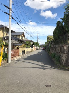 【前面道路含む現地写真】