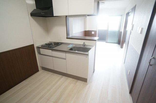 アンプルールフェールエタンセルマン昆陽のキッチン|参考、同建物・反転間取りの号室