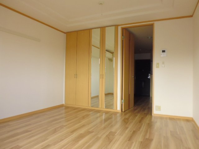 プレザンスの洋室