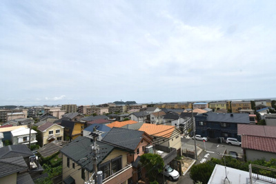 【展望】 | 「鵠沼海岸」湘南 海見え 店舗付き一戸建て | 江ノ島と海一望のルーフバルコニー！