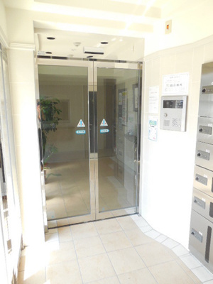 【エントランス】 | メゾン・スヴェニール | エントランス