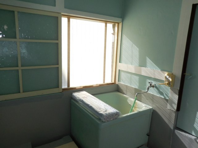 熊原町借家の浴室