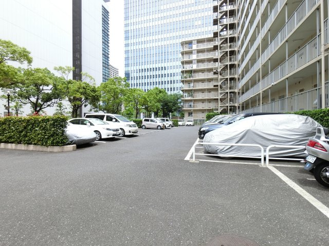 ソフトタウン晴海の駐車場