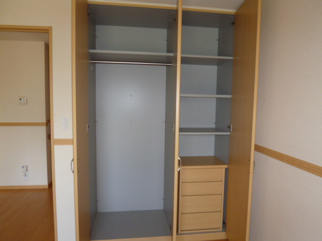 メルヴェーユの収納|クローゼット