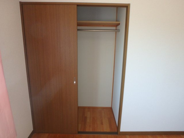 パークサイド雁宿1号館の収納