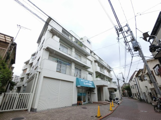 【外観】 | 京浜急行本線「大森町」駅徒歩5分、「平和島」駅徒歩11分と2駅利用可能な好立地！