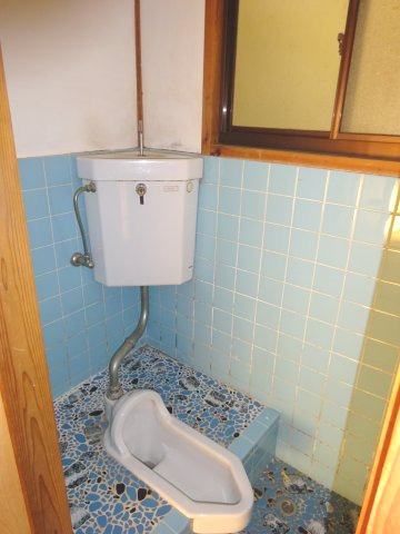 町田４丁目借家のトイレ