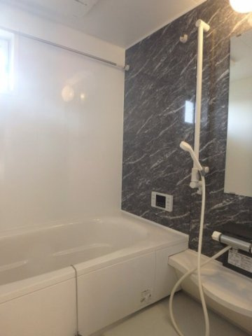 シャドー　ヴァリィの浴室