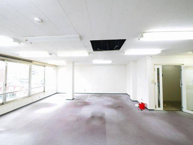 奥田ビルの内装