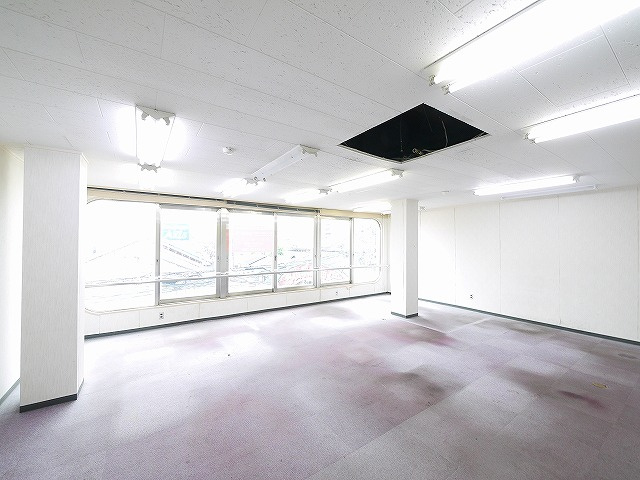 奥田ビルの内装