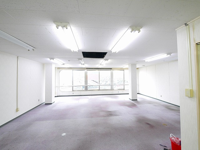 奥田ビルの内装