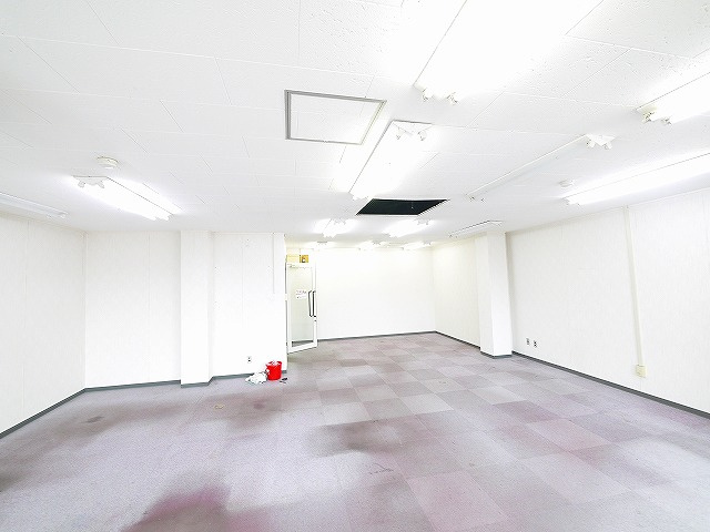 奥田ビルの内装