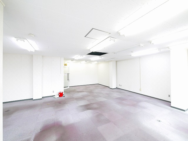 奥田ビルの内装
