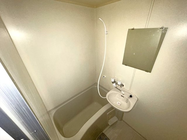 サンクレスト東広島の浴室|同タイプの部屋写真（参考）　