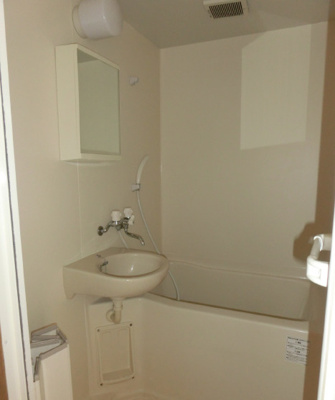 【浴室】 | 浜北ガーデンテラス | 洗面台付浴室