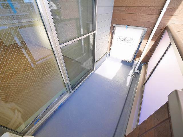 アメニティプラザ朱雀のバルコニー|お洗濯にも便利なバルコニー付き