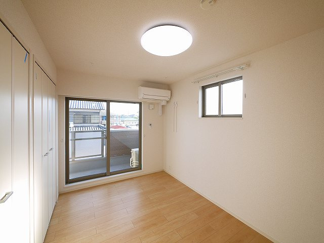 アメニティプラザ朱雀の寝室|寝室にぴったりのお部屋です