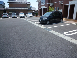 【駐車場】